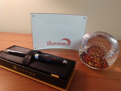 Illuminate gifts: frame, Cross pen, award